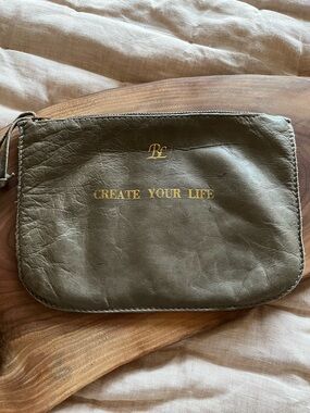 BL Leather Zip Pouch